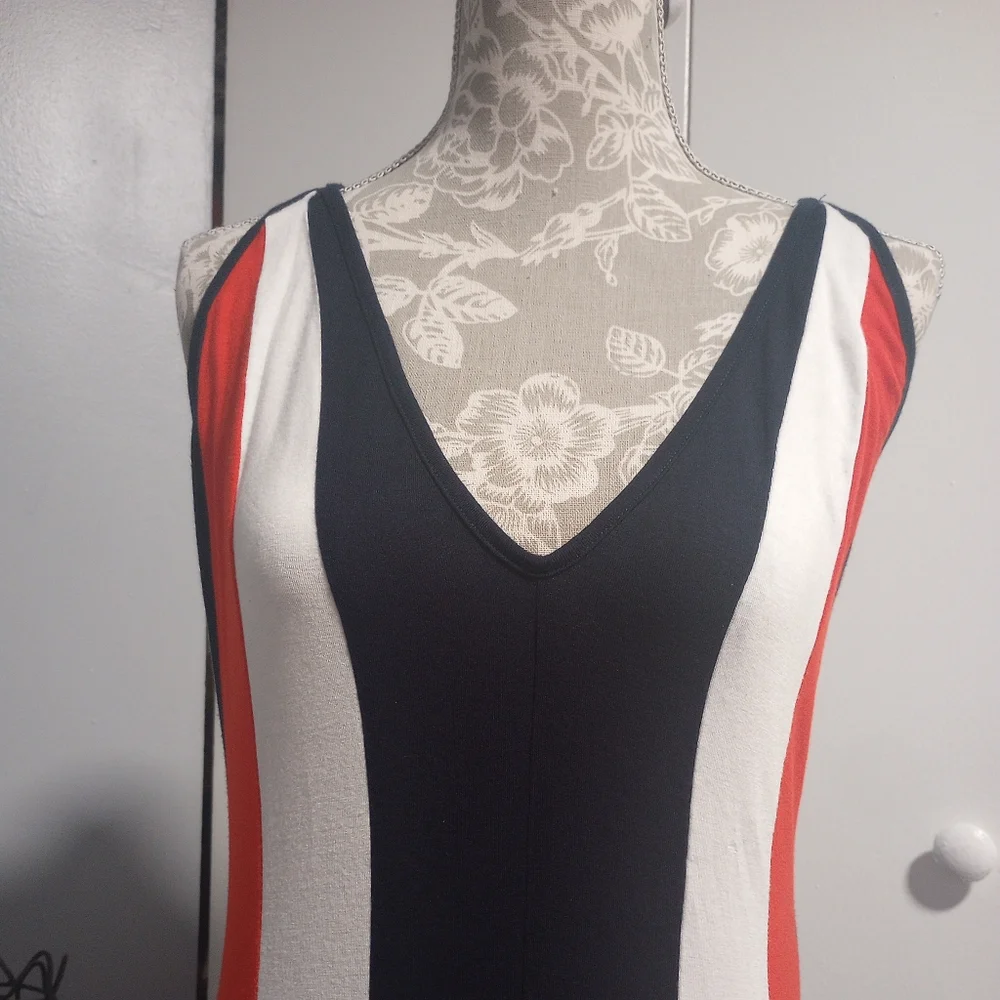 Venus Long Maxi With Rope Criss Cross Back - Picture 2 of 10